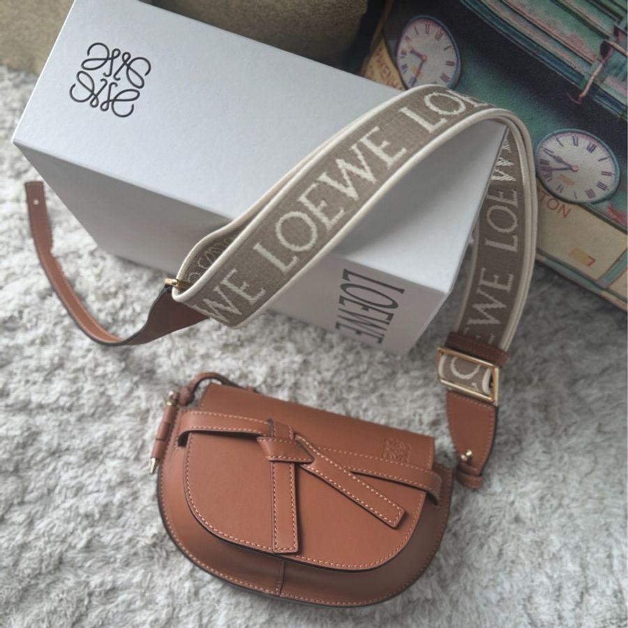 全新Loewe Gate Dual mini馬鞍包 焦糖色寬肩帶-0