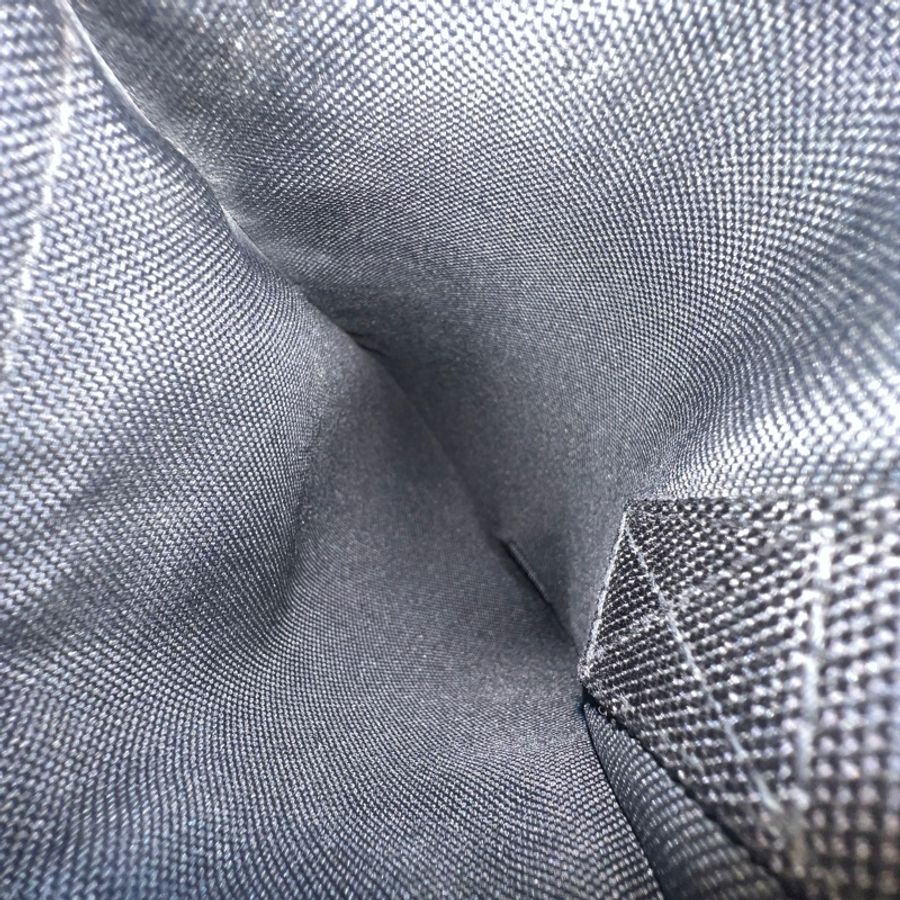 巴黎世家 絕版腰包 特價就一顆-7
