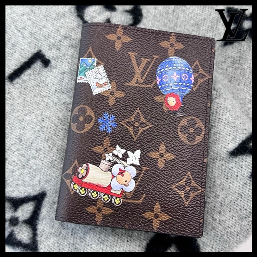 LV VNN passport holder-0