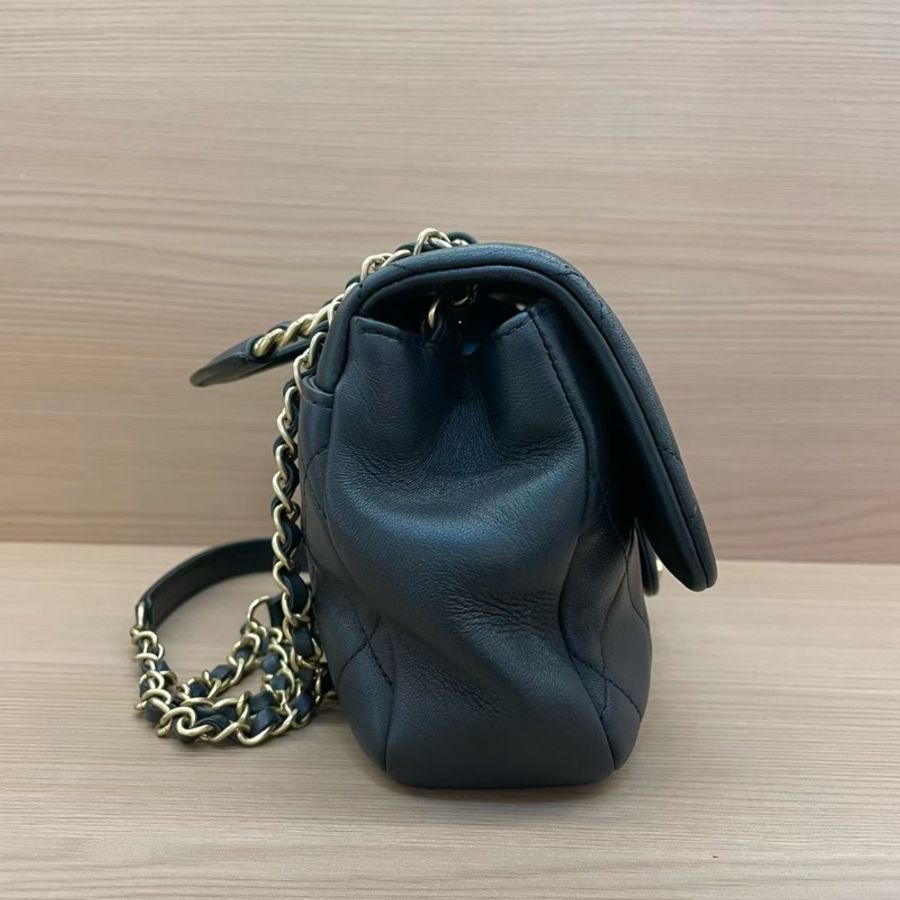 Chanel香奈兒 CF小号 黑金圆环手柄手提單肩斜挎鏈條包 黑色羊皮2020年 29開 尺寸24*13*5 無附件-2