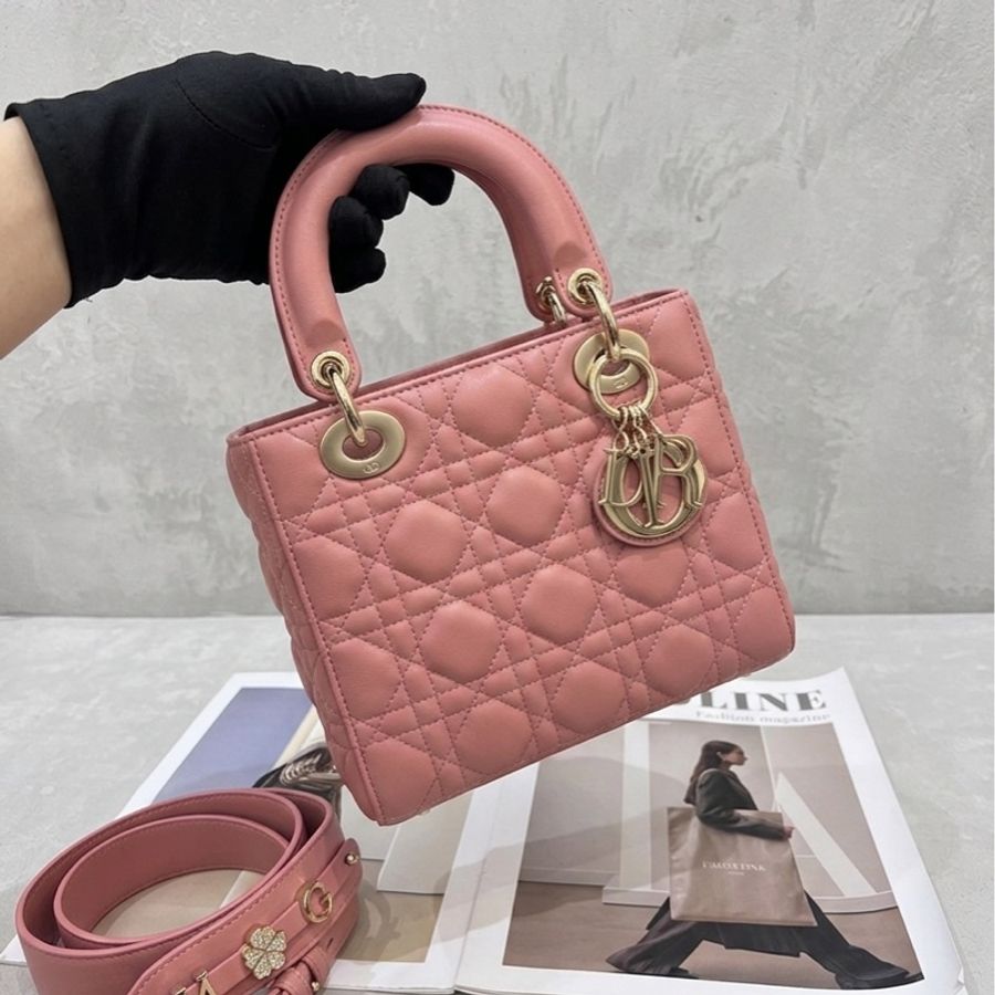 Dior/迪奥 四格戴妃 20年 尺寸:20*17*8-0