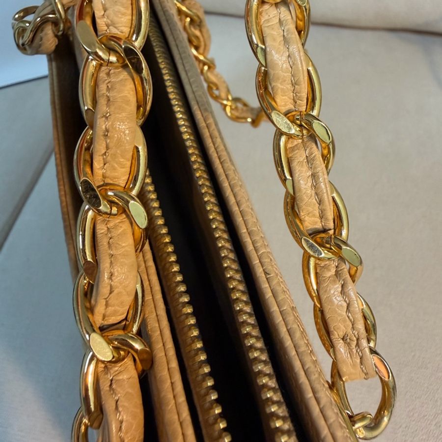 📌 絕版珍藏 | ❤️ Chanel 香奈兒 Vintage 荔枝紋打孔LOGO鏈條托特包 ✨ 30*23*8-25