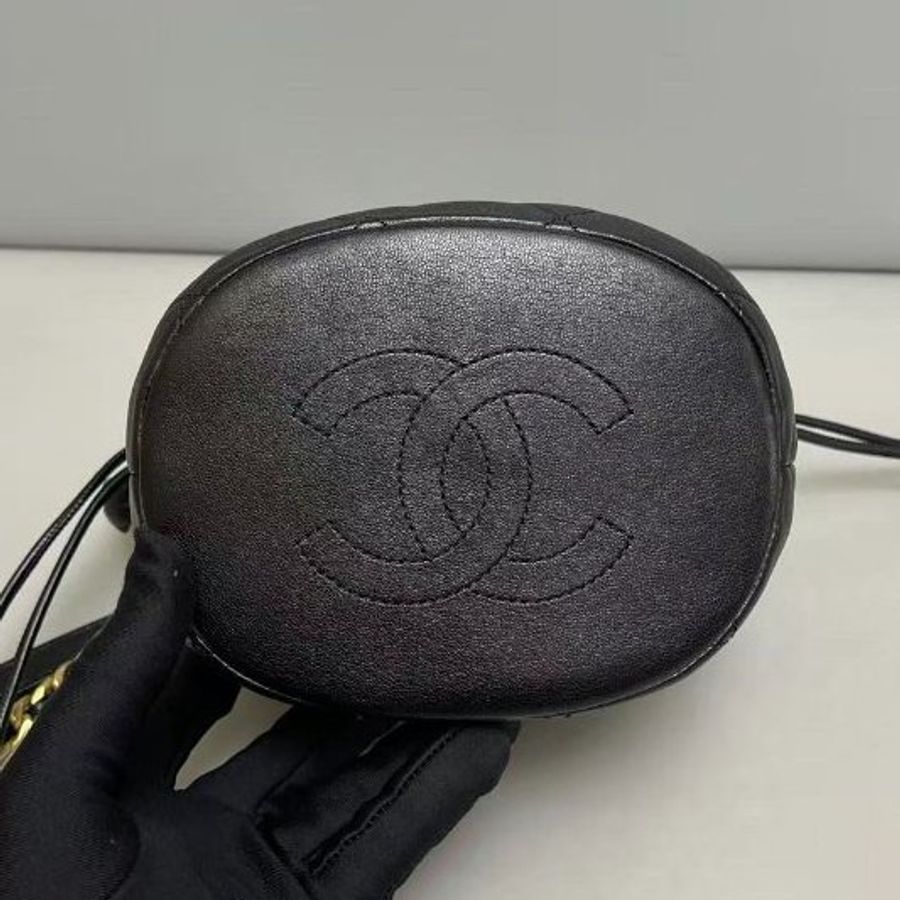 香奈兒/Chanel 黑金全皮菱格抽繩粗鏈條水桶包-7