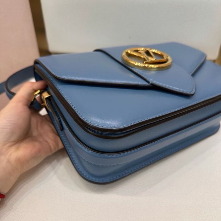 LV Pont9 藍色全皮郵差包23*16 9新 配件塵袋-7