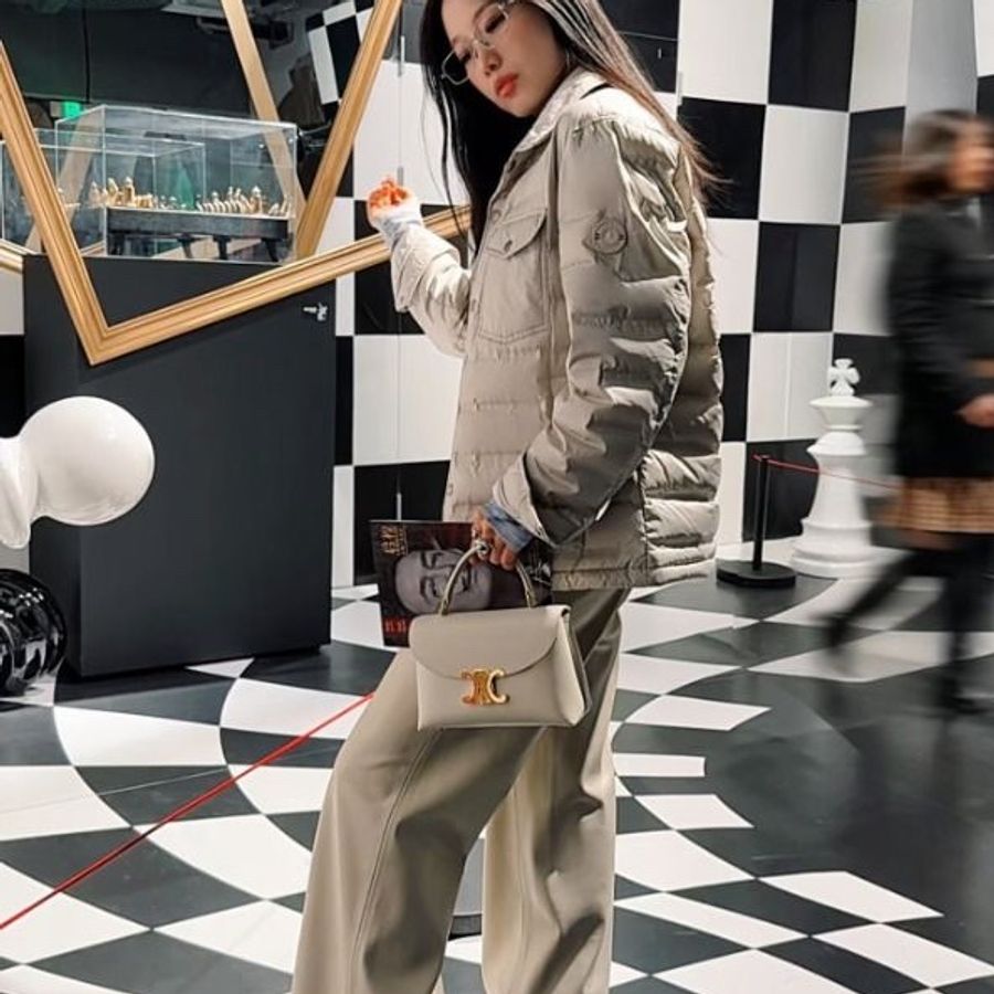 CELINE TEENNINO金扣手提肩背斜背包20*14*8 95新 配件盒子塵袋吊牌卡冊購證-0