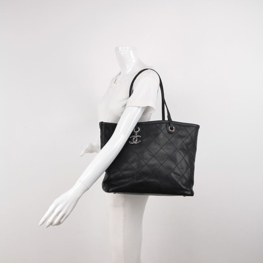 Chanel 牛皮純色菱格絎縫單肩包 尺寸約33x29-9