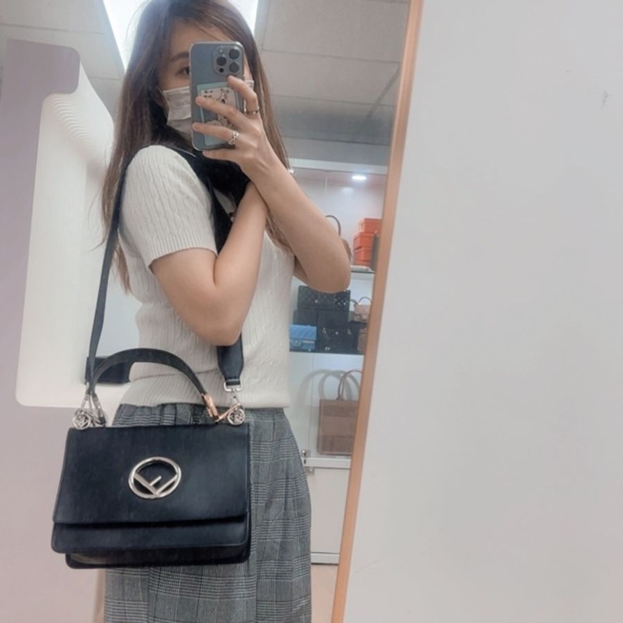 Fendi Kan I 黑色手提斜挎包-13