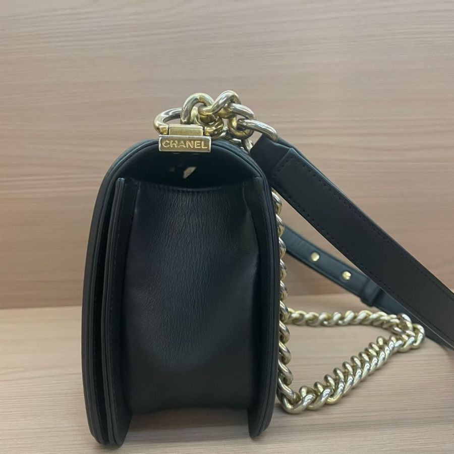 Chanel 香奈兒黑金LEBOY中號 牛皮鏈條包 2015年,20開 有塵袋 無卡 無盒子 尺寸底長25*高15*-2