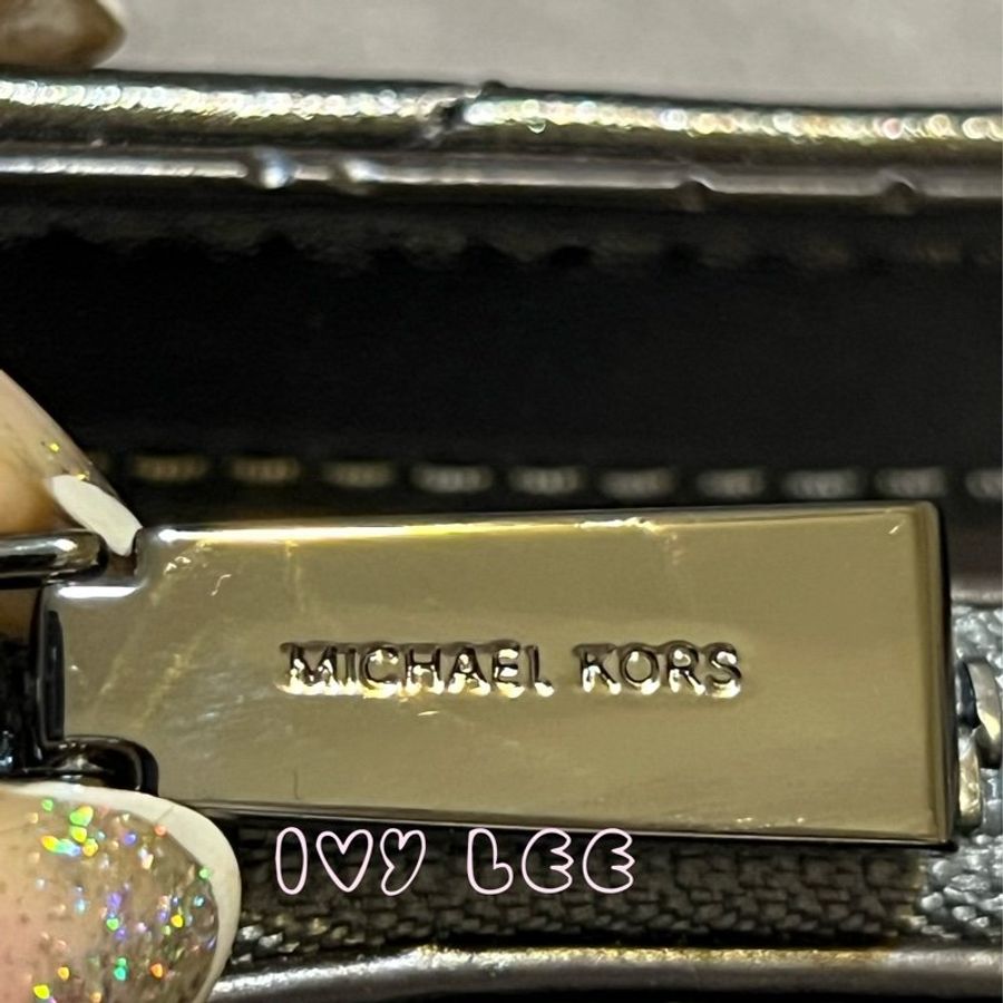 MICHAEL KORS 30H9UOEL6K Cece V形 山行紋路絎縫金屬皮革 斜背包 肩背包 鍊帶包 二手精品 Michael Kors 《夫妻的世界》韓素希同款-36