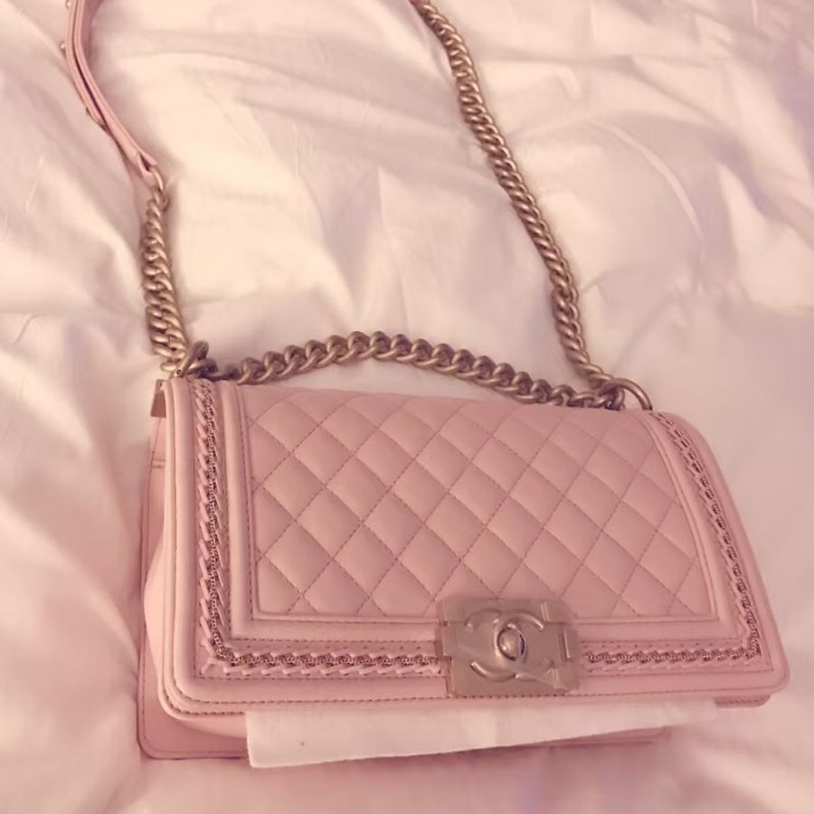 CHANEL香奈兒Leboy25中號櫻花粉限量宮庭編織滾邊款-10
