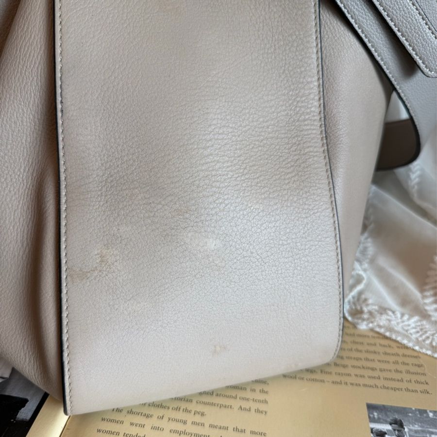 羅意威 吊床包 托特包 手提包 通勤包 腋下包 斜背包 灰色皮革 灰色皮革 大象灰 側背包 斜挎包 斜背包 褶皺鏈條包 Loewe Hammock grey leather bag / shoulder bag handbag crossbody bag-36