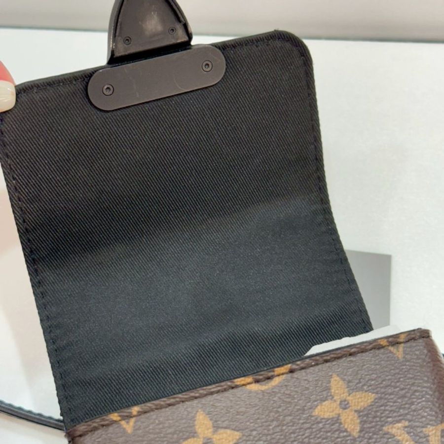 LV 斜背包/側背包 M81522 85成新(J1-13)-10