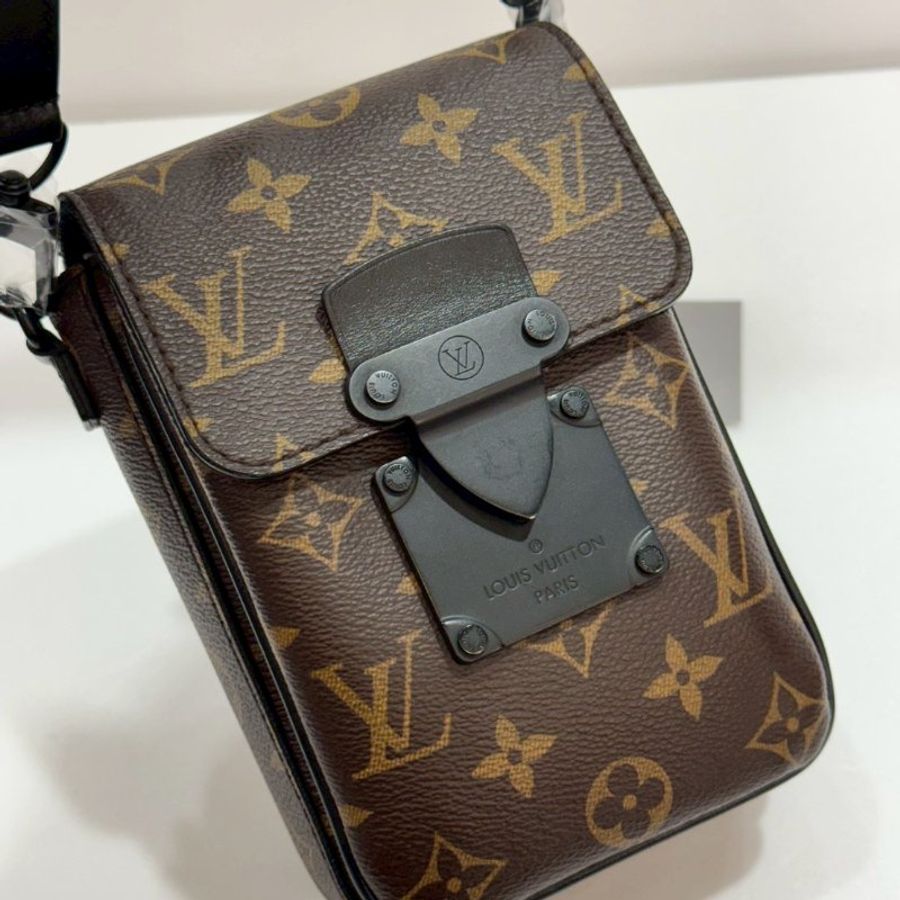 LV 斜背包/側背包 M81522 85成新(J1-13)-12