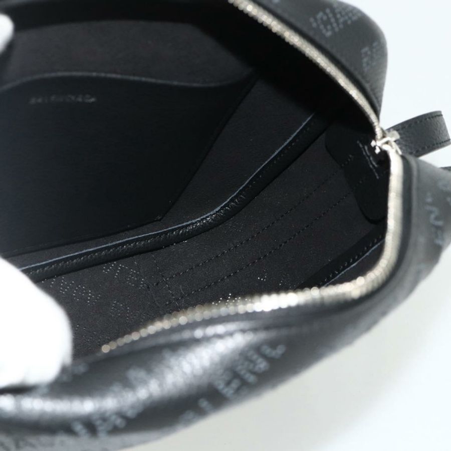 【日本直送】BALENCIAGA Everyday 黑色皮革肩背包 679267 正品 ep14300V-17