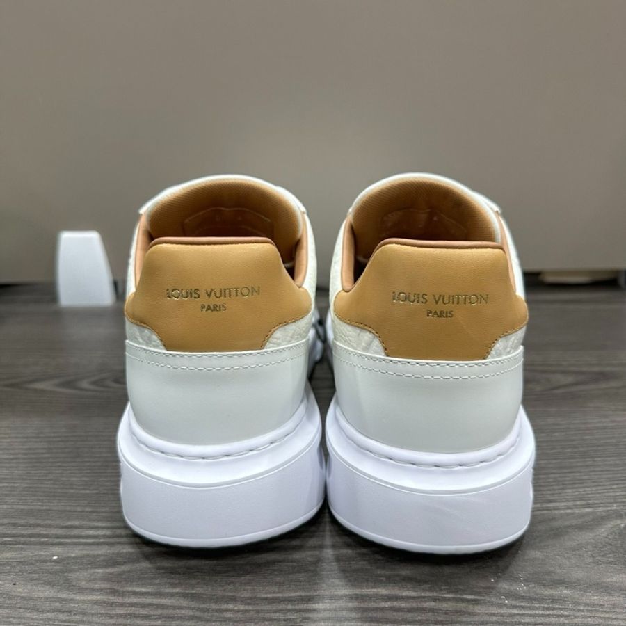 99新閑置品 LV 印花logo 小白鞋 松糕鞋 39.5碼 =5.5碼 男女可穿-8