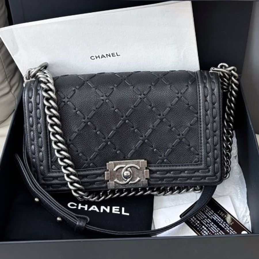 香奈兒/Chanel 黑金荔枝紋牛皮leboy中号-0