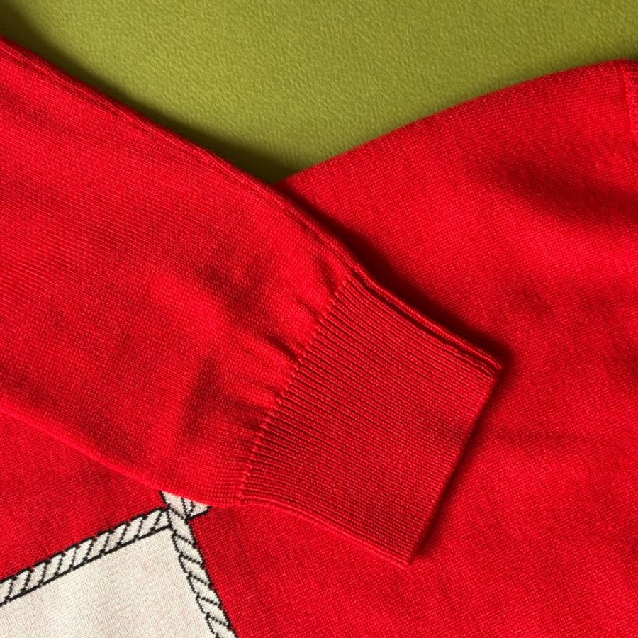 ::BURBERRY::白底黑字樣 紅色長袖針織衣 xs-16