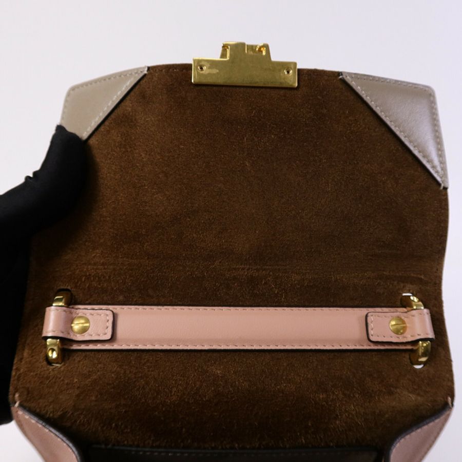 FENDI 羊皮皮革Kan U Shoulder Bag鏈帶肩背袋-4