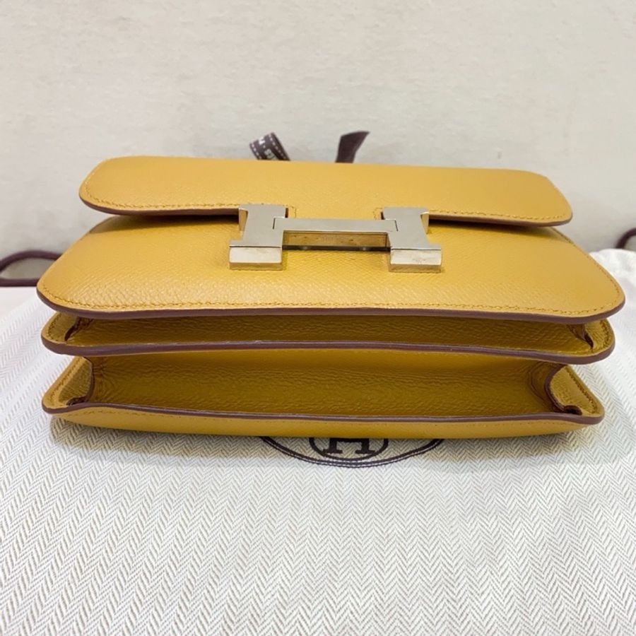 Hermes愛馬仕 constance mini 康康19 芝麻色銀扣 epsom皮 Y刻-3