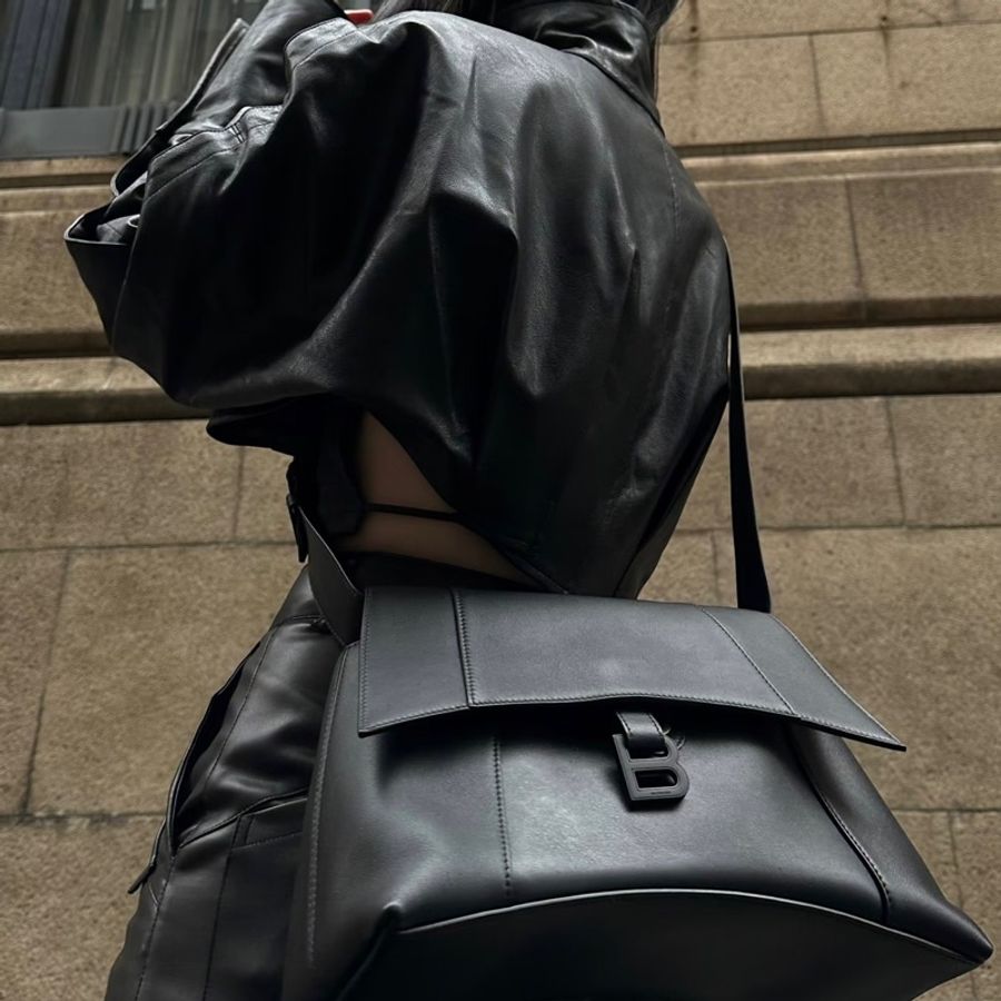 BALENCIAGA巴黎世家全黑downtown單肩斜挎沙漏包-38