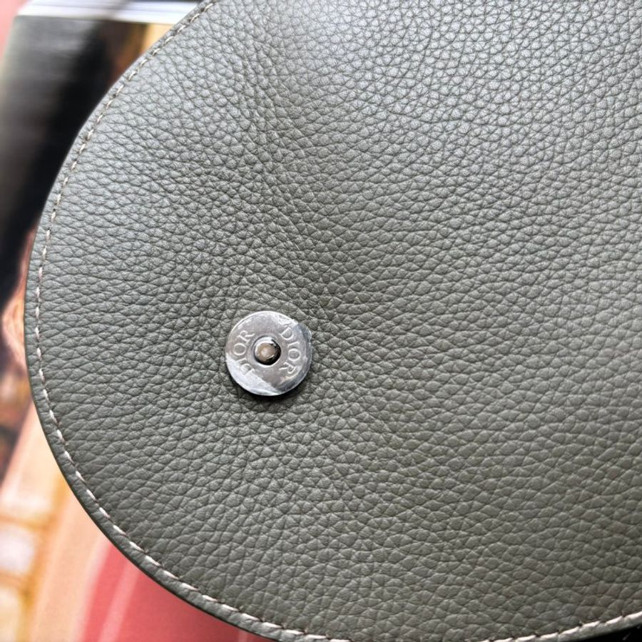 ::Christian Dior:: Saddle Pouch 墨綠色皮革馬鞍包 胸口包 側背包-23