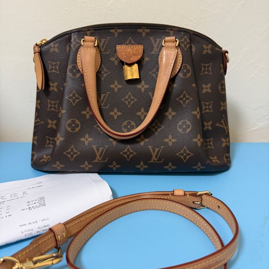 lv手提兩用包❤️可以斜背 甜甜割愛-0