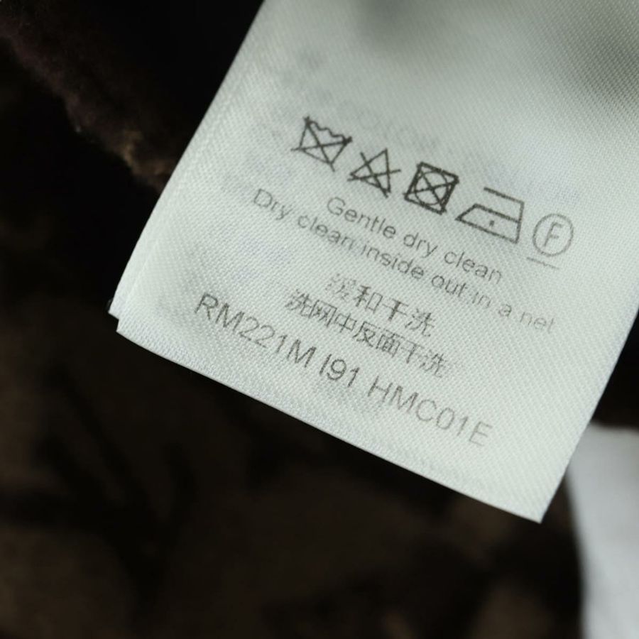 【日本直送】路易威登 Monogram Stripe (LVxNIGO) 大衣,Monogram 包裝盒,售價 RM221M,正品 YKZ1433SM-16