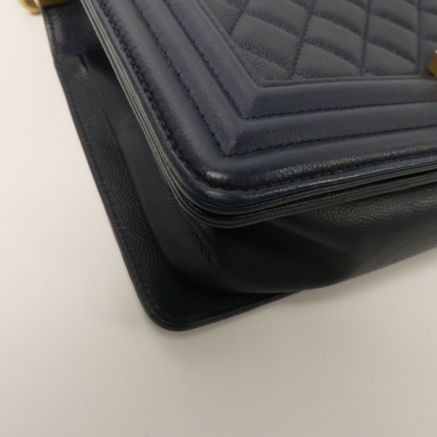 CHANEL 牛皮皮革Boy 25鏈帶肩背袋-11