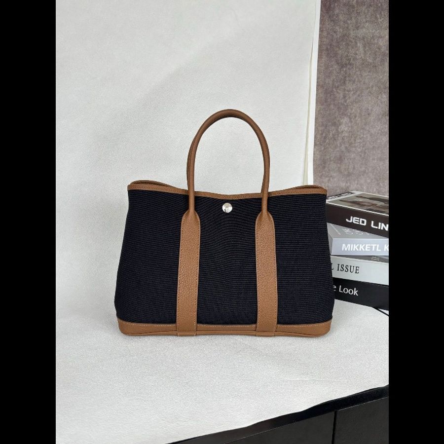 Hermes Garden Party 30
栗子色拼黑色帆布-1
