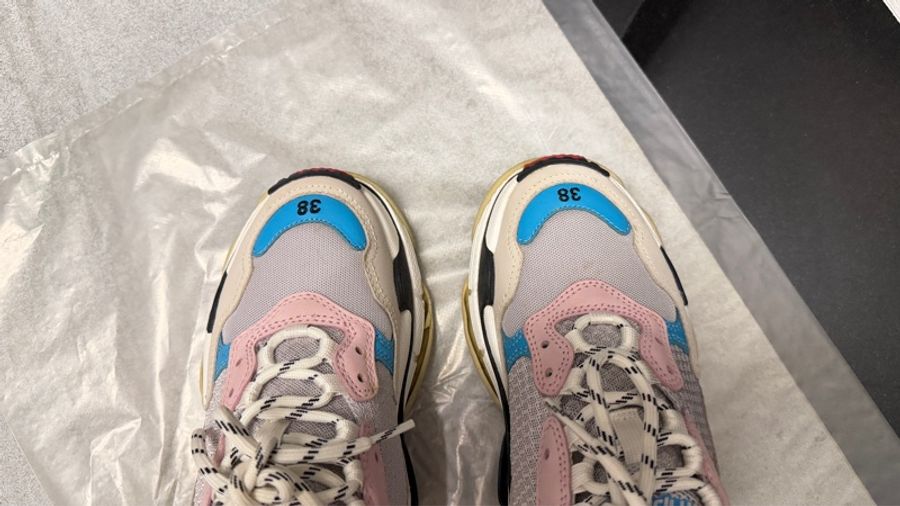 Balenciaga Triple S老爹鞋-3