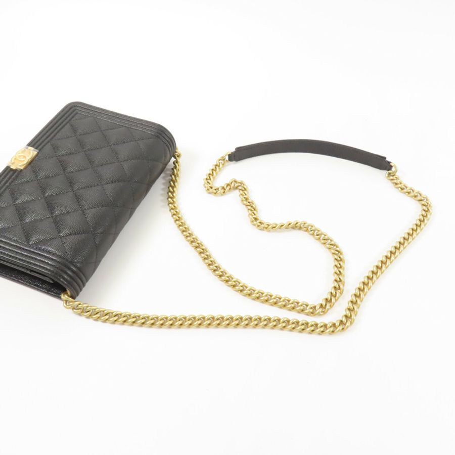 CHANEL 牛皮皮革Boy Wallet On Chain鏈帶肩背袋-8