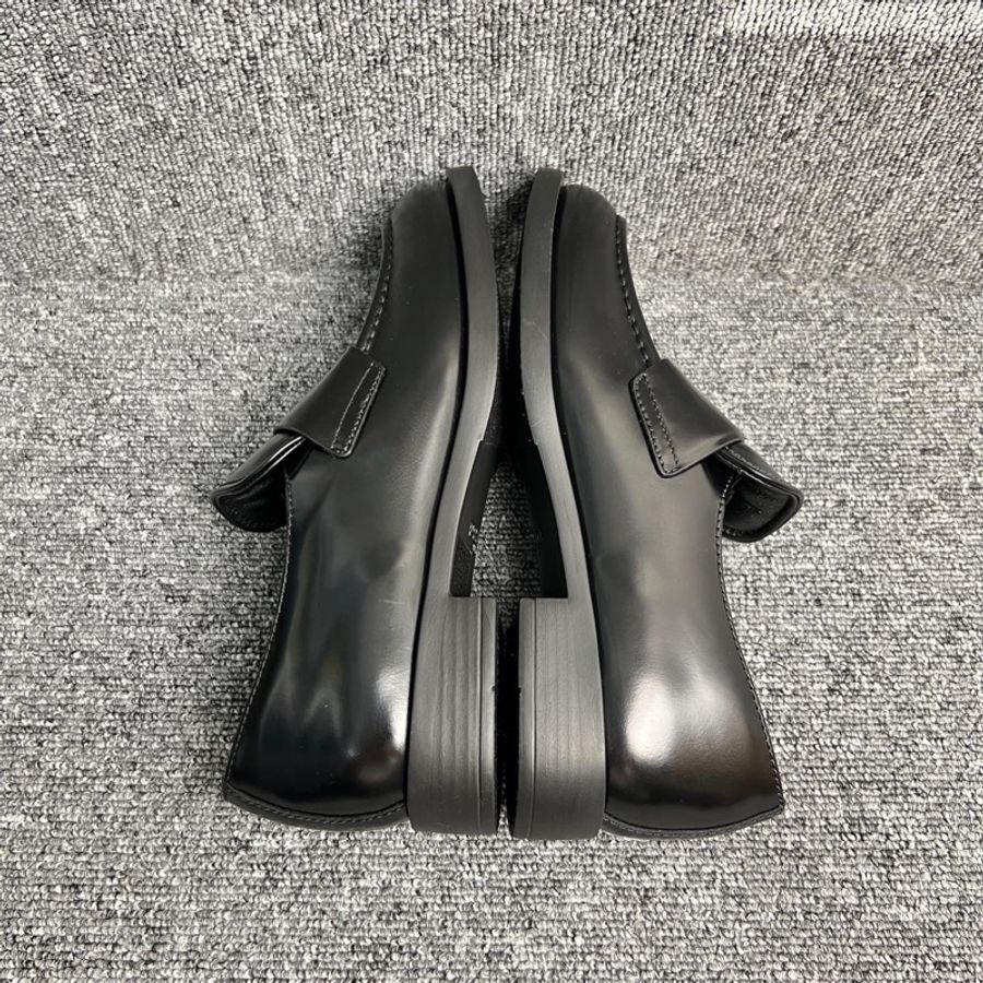 全新Prada 普拉達 三角标 黑色皮面樂福鞋 36碼-5