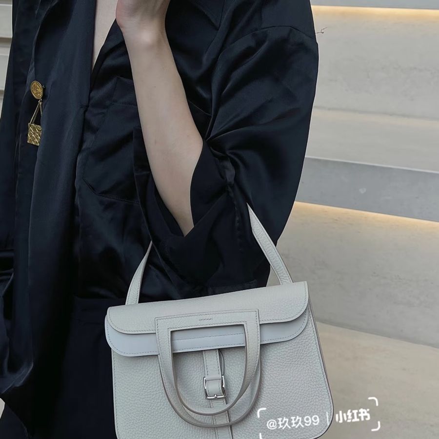 Hermes/愛馬仕 Halzan 25 尺寸24*17*6 新白色內拼氣泡綠超清爽 B刻(2023年) 多種背法-13