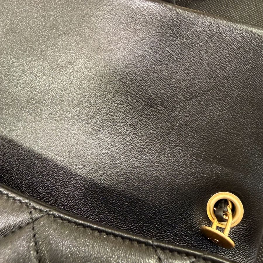 Chanel Cf20 黑羊皮金釦雙珍珠調節斜背包晶片款-21