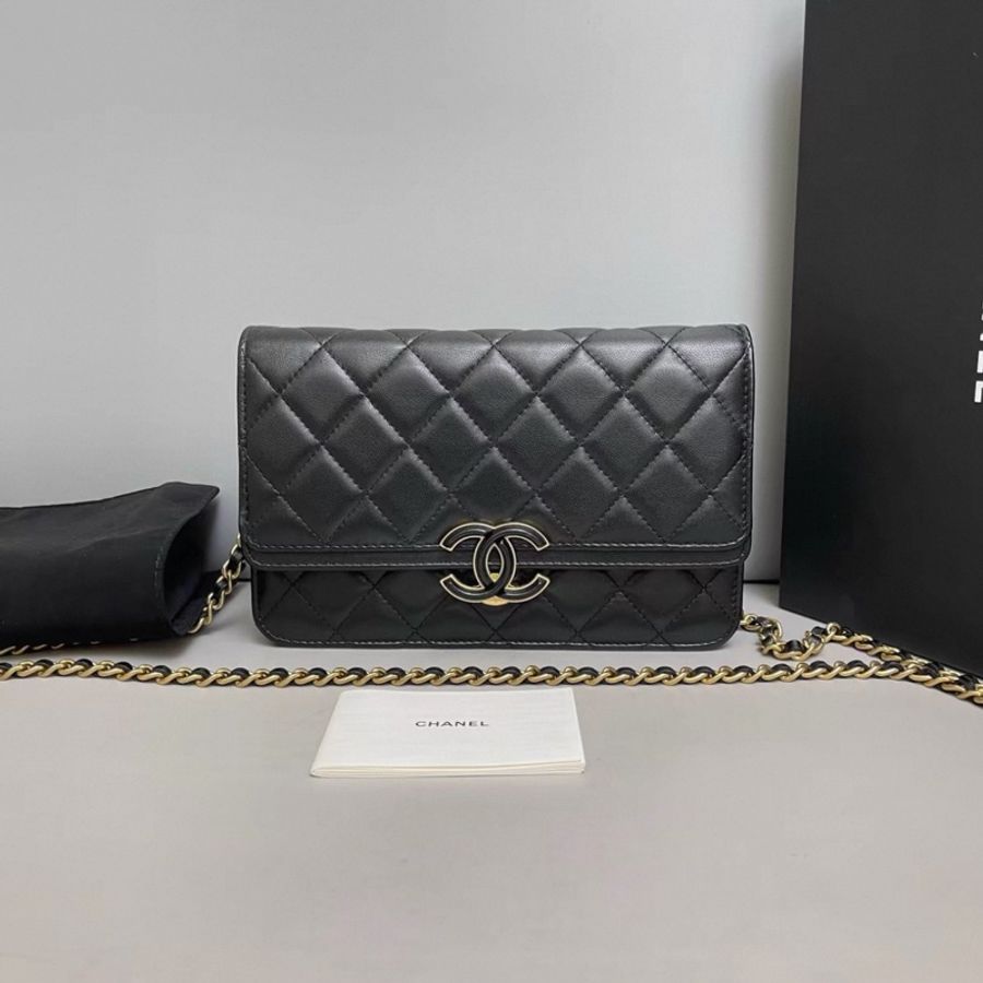 Chanel香奈兒 黑金全皮菱格古巴woc-0