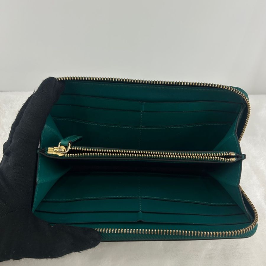 BVLGARI 琺瑯蛇頭拉鍊長夾-11