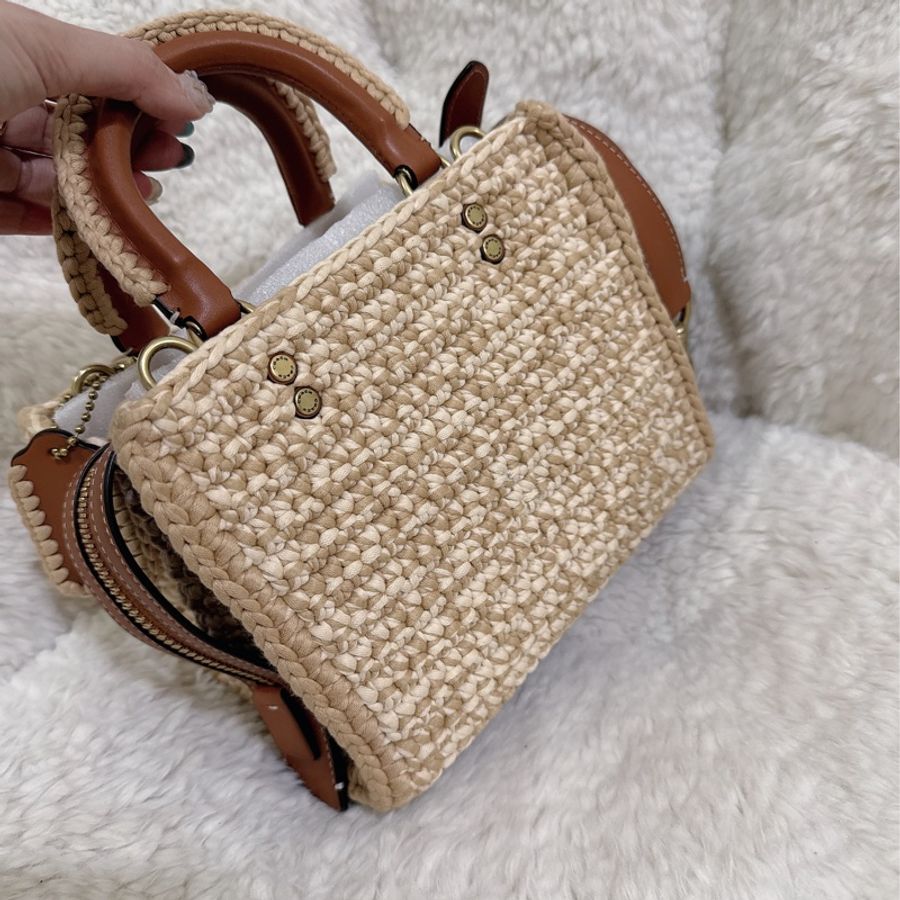未使用coach Rogue 20針織🧶毛線系列三用包(原價25800元)-20
