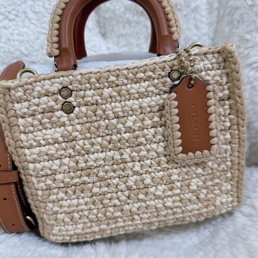 未使用coach Rogue 20針織🧶毛線系列三用包(原價25800元)-25