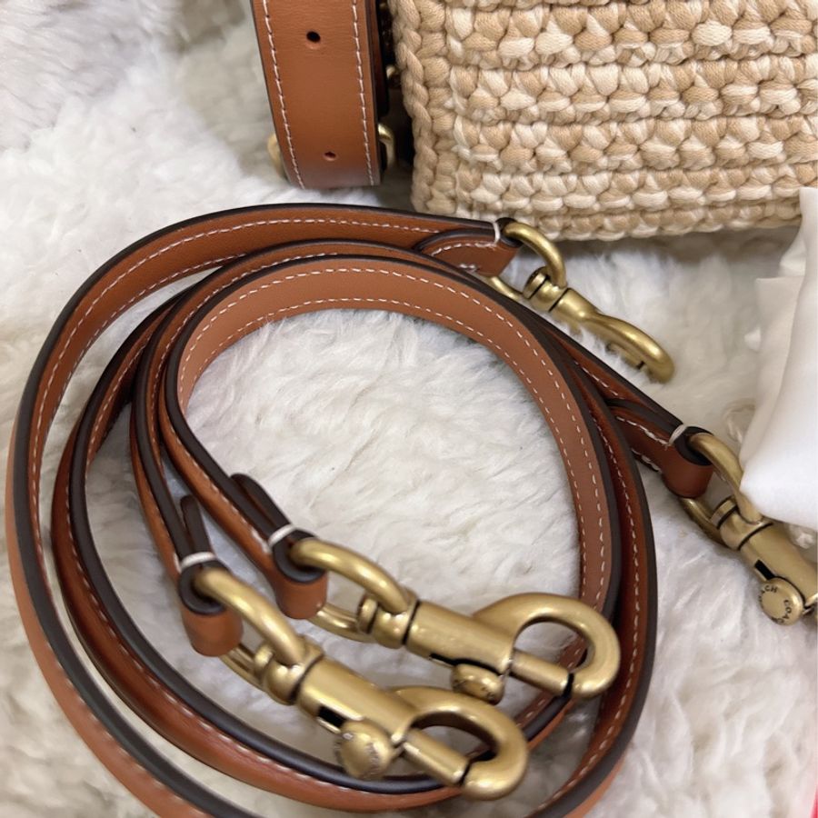 未使用coach Rogue 20針織🧶毛線系列三用包(原價25800元)-30