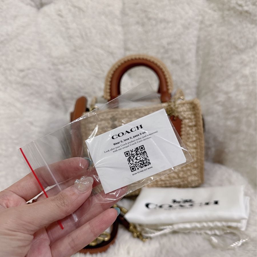 未使用coach Rogue 20針織🧶毛線系列三用包(原價25800元)-31