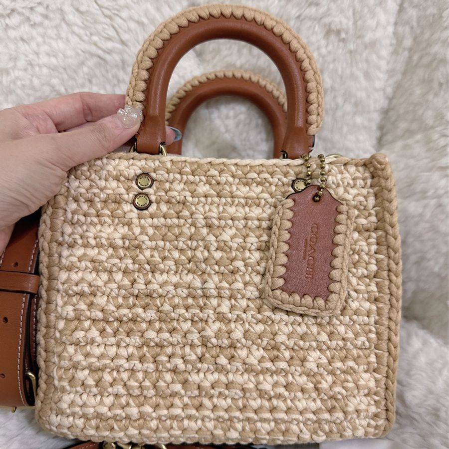 未使用coach Rogue 20針織🧶毛線系列三用包(原價25800元)-32