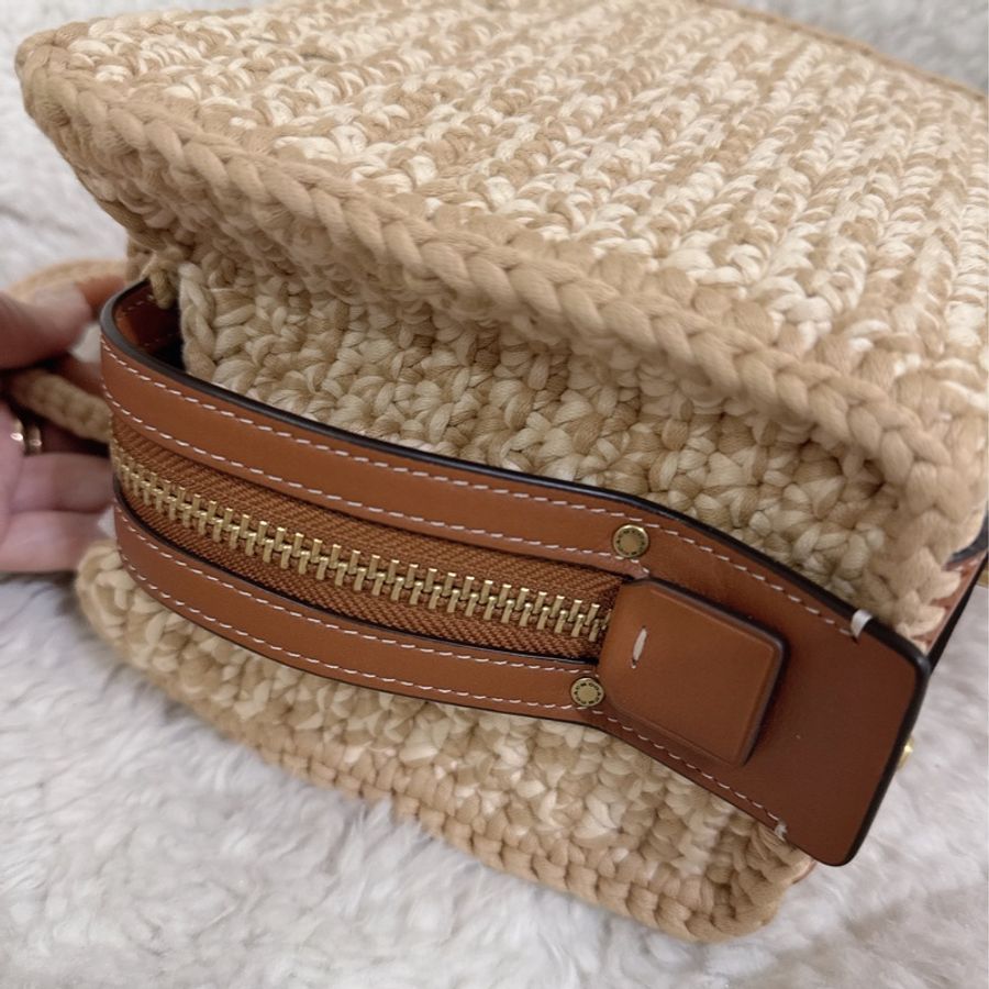 未使用coach Rogue 20針織🧶毛線系列三用包(原價25800元)-39