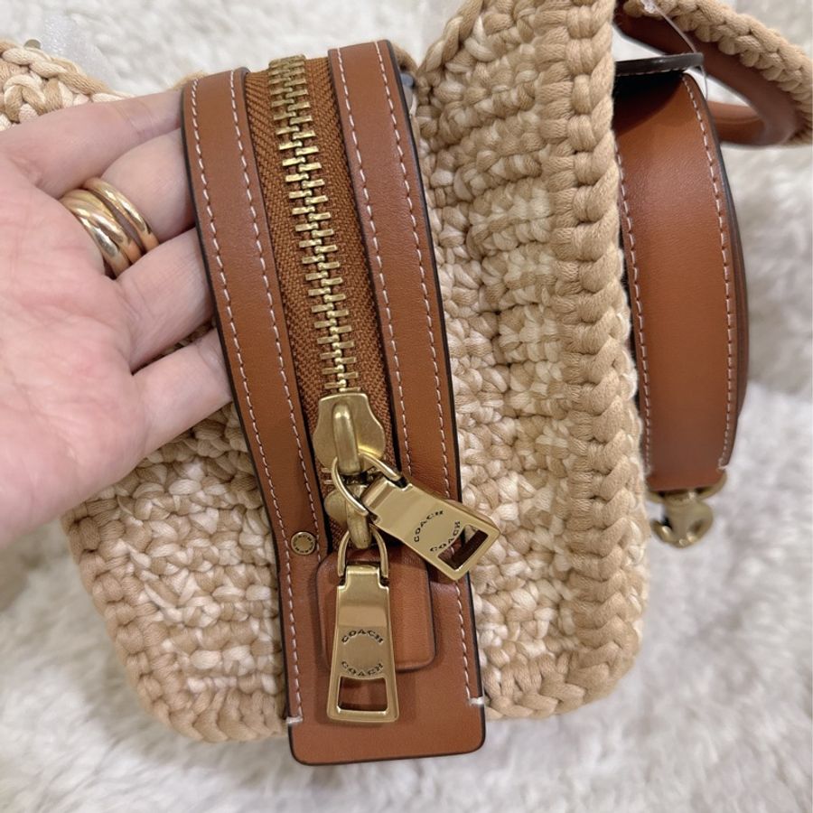 未使用coach Rogue 20針織🧶毛線系列三用包(原價25800元)-40