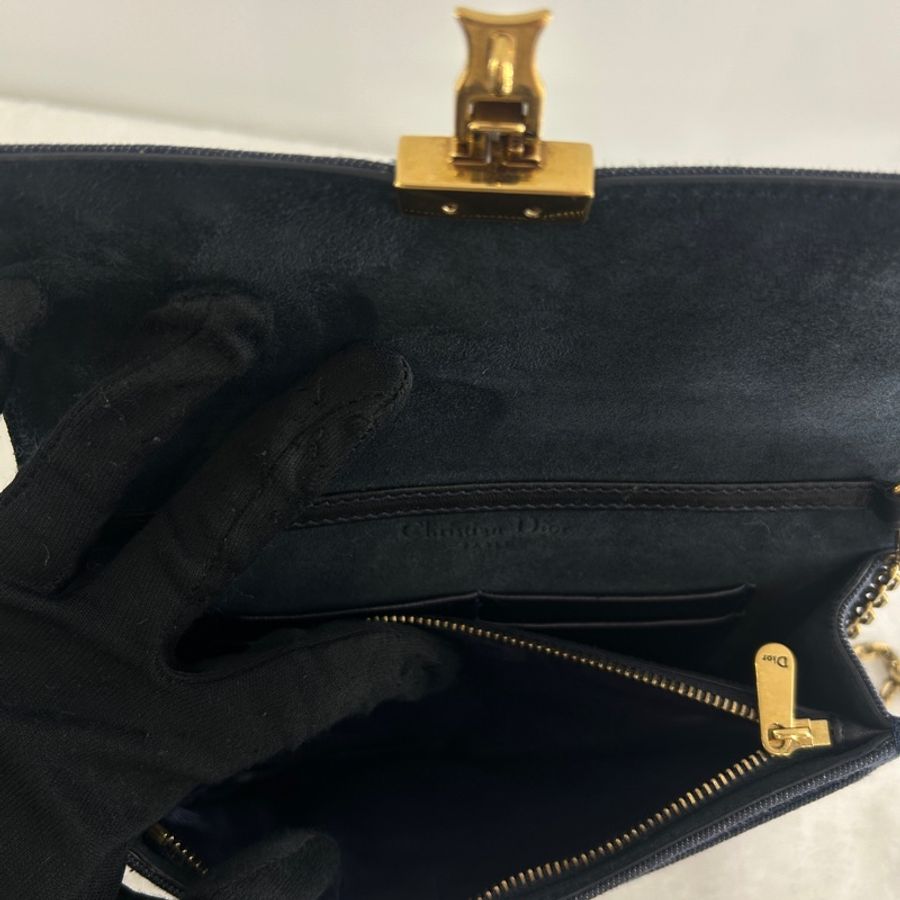 DIOR DIORADDICT 鉚釘款單寧布鏈帶斜背包-8