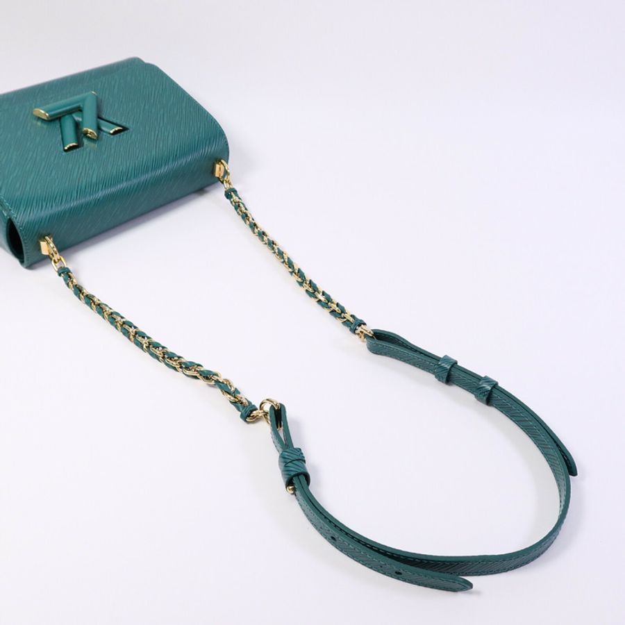 LOUIS VUITTON Epi Twist MM鏈帶肩背袋-6
