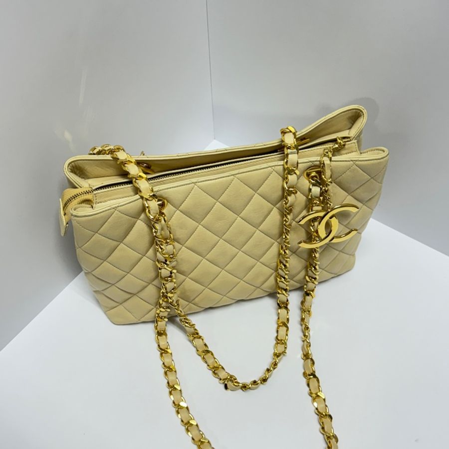 (超級新🆕) Chanel 澎彈羊皮 軟嫩Q彈 肩背包 【專櫃22.7萬】-17