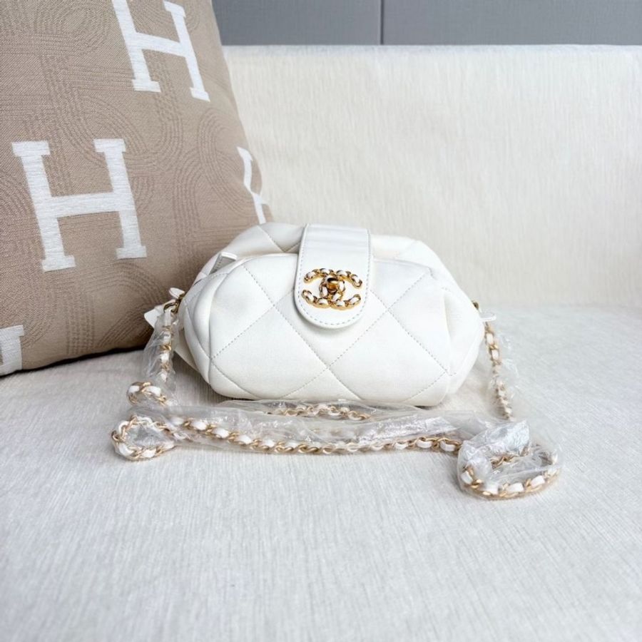 Chanel 白金元寶包 白色金扣 羊皮14*9*13 芯片款 9新 配件鏈條 塵袋-2