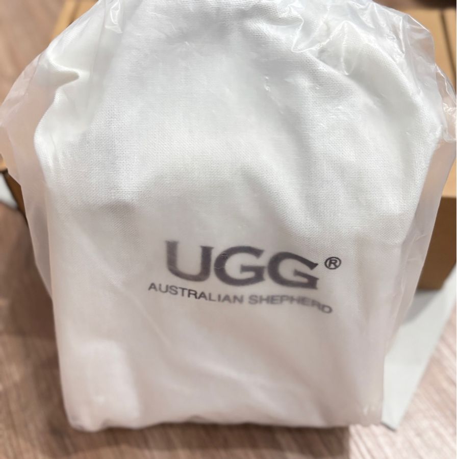 Ugg 羊毛托特包-3