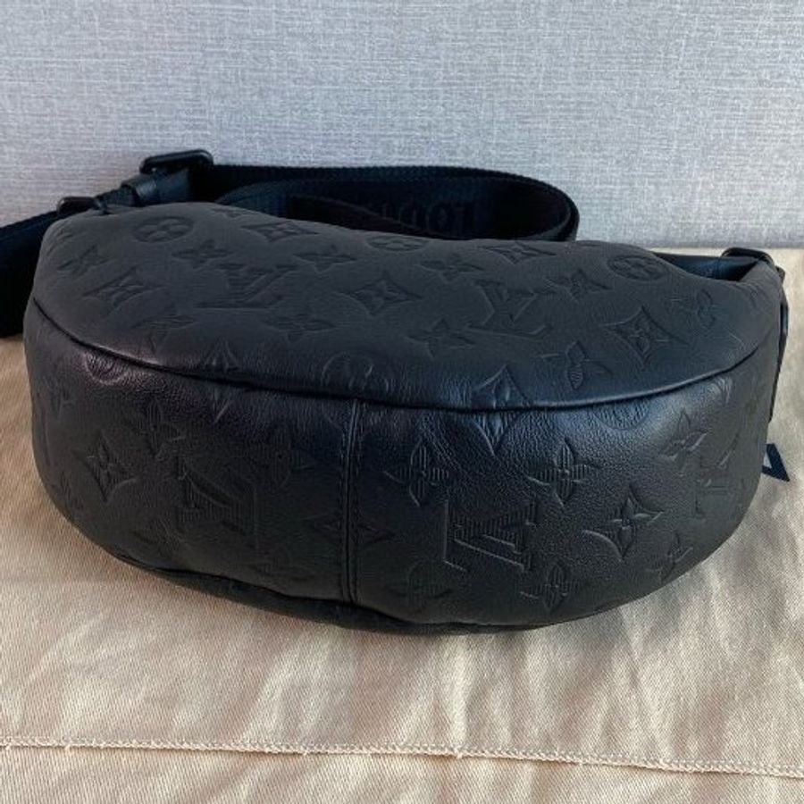 芯片款 路易威登/Louis Vuitton Hamac Bag 黑色全皮壓花月亮包-9