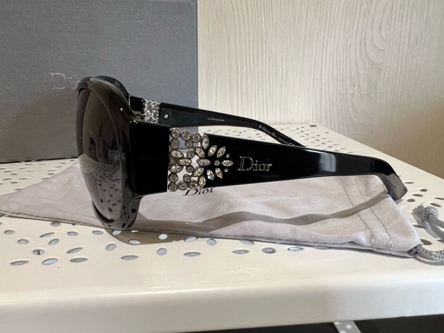 Dior 鑽飾太陽眼鏡-1